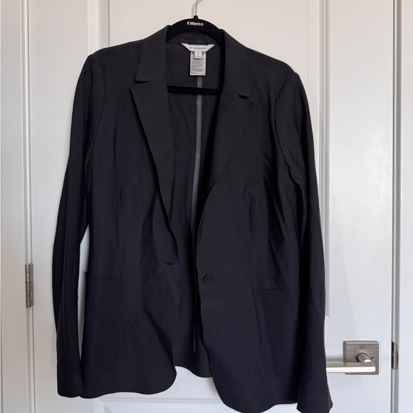 Banana Republic Women's Black Blazer - Picture 5 of 6